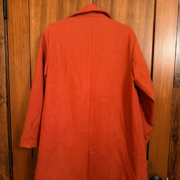 Rust trench coat - Picture 2 of 3